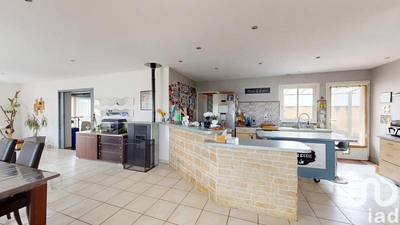 Maison - 167 m² - 8 pièces