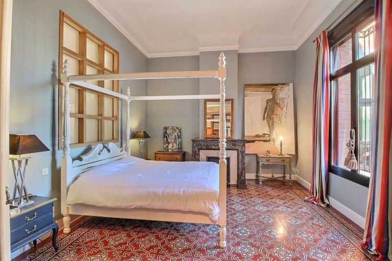 Maison de maîtres - 305 m² - 12 pièces