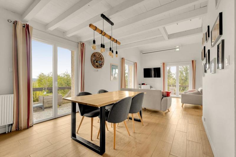 Maison - 146 m² - 6 pièces