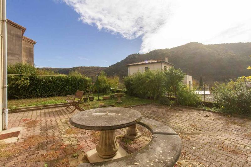 Maison - 83 m² - 5 pièces