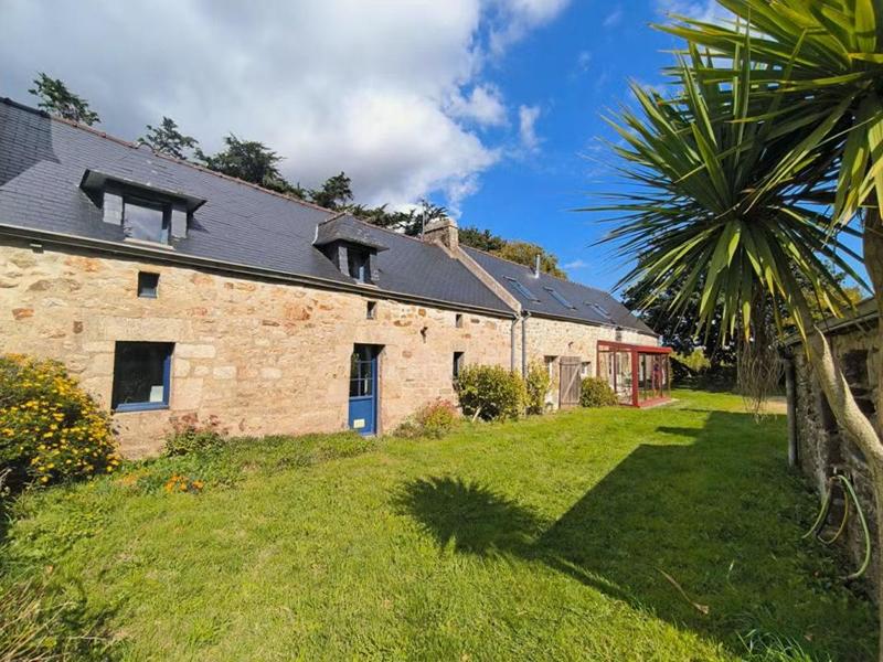 Maison - 300 m² - 10 pièces