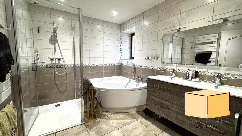 Maison - 175 m² - 7 pièces