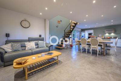 Maison - 108 m² - 4 pièces