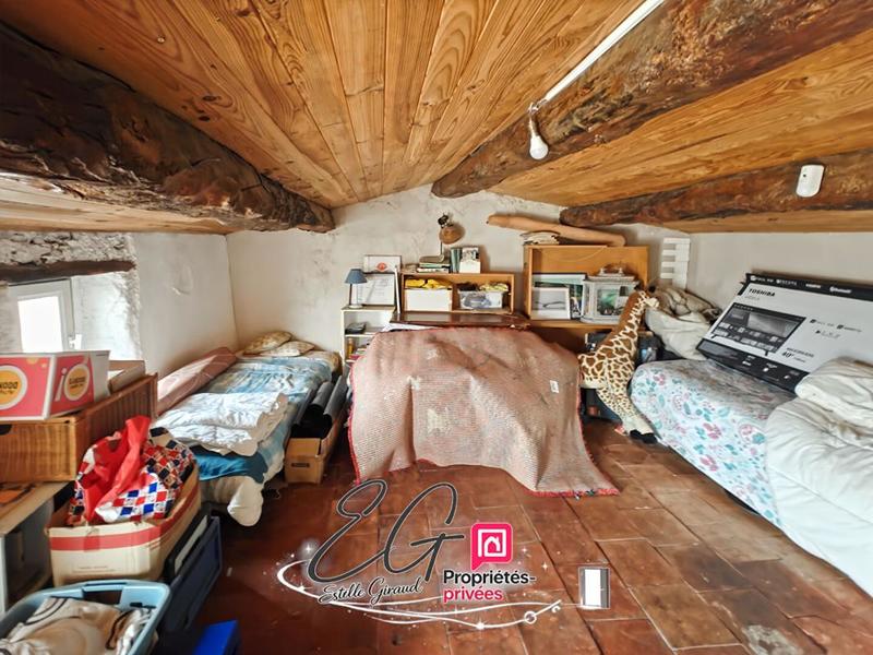 Maison - 101 m² - 4 pièces