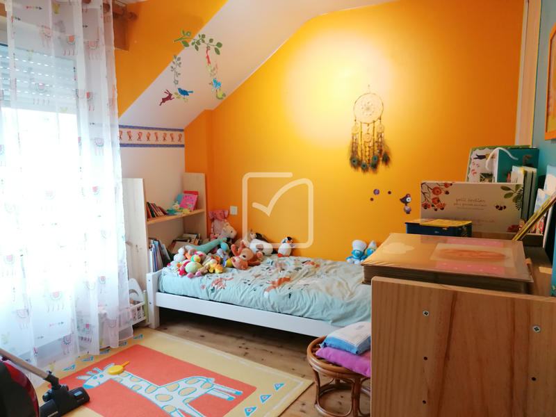 Maison - 142 m² - 7 pièces