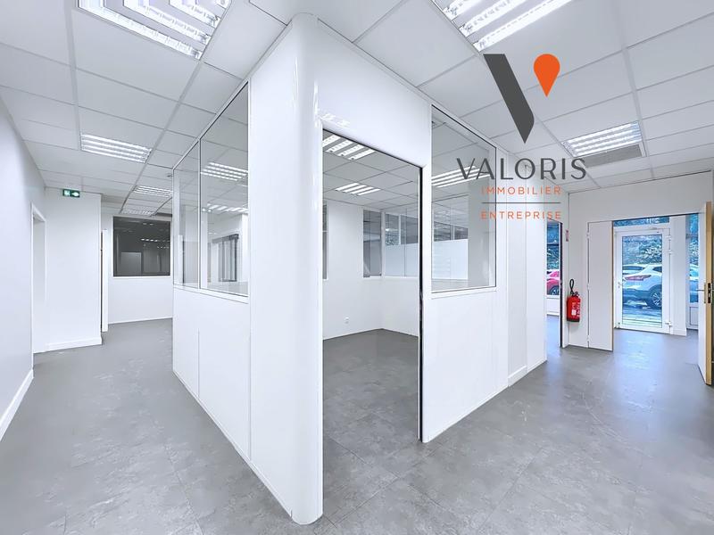 Bureau - 288 m² - 9 pièces