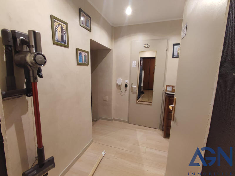 Appartement - 84 m² - 4 pièces