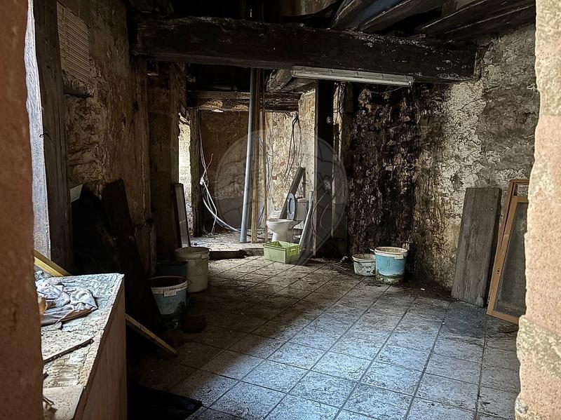 Maison en pierre - 102 m² - 4 pièces