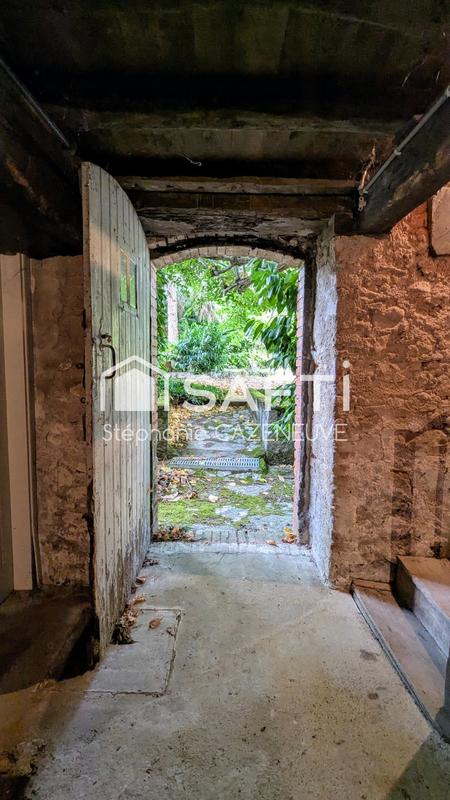 Maison - 191 m² - 8 pièces