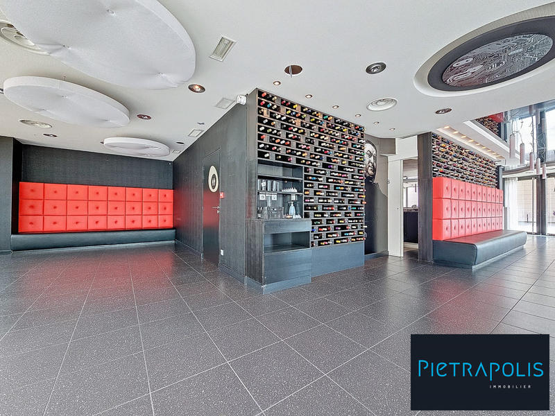 Local commercial - 263 m²