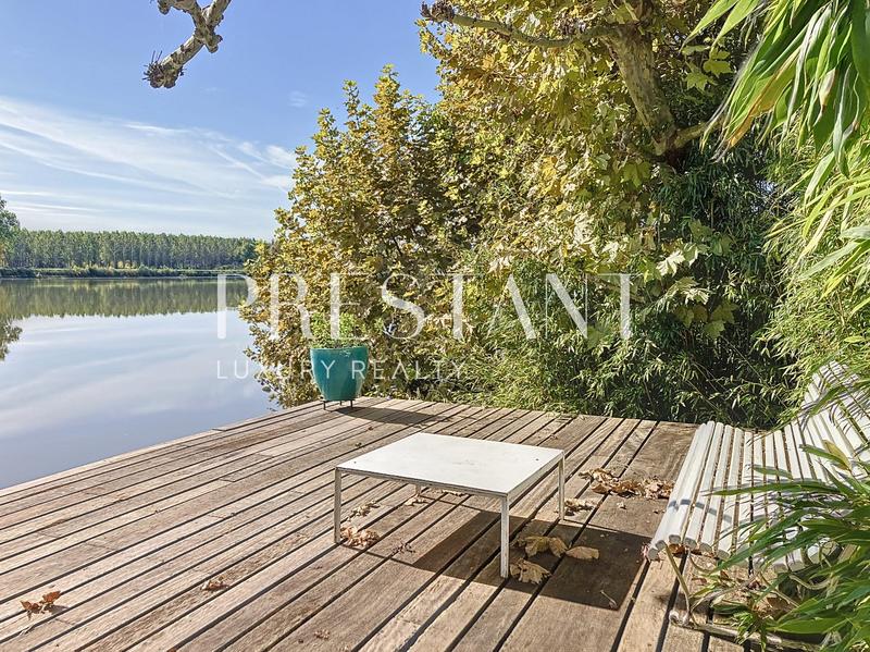 Maison - 415 m² - 10 pièces