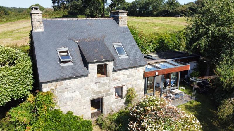 Propriété - 213 m² - 6 pièces