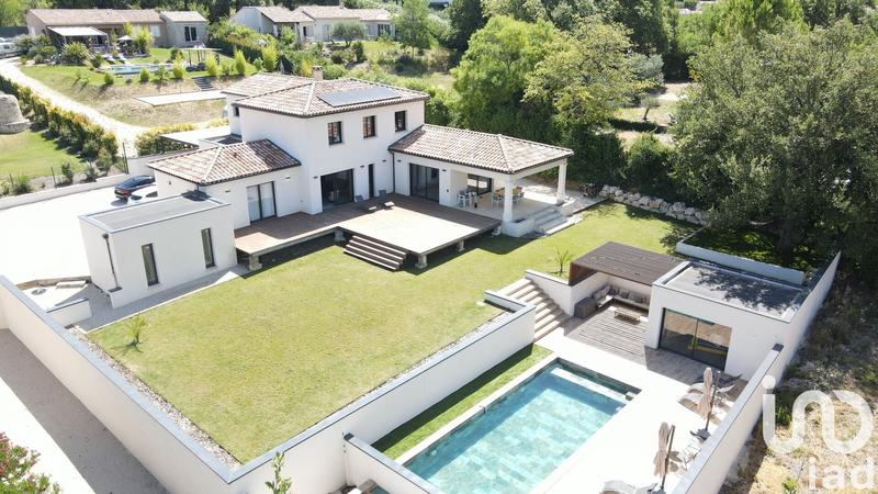 Maison de maîtres - 214 m² - 8 pièces