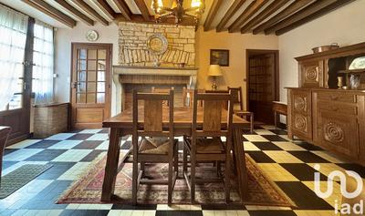 Maison - 182 m² - 10 pièces