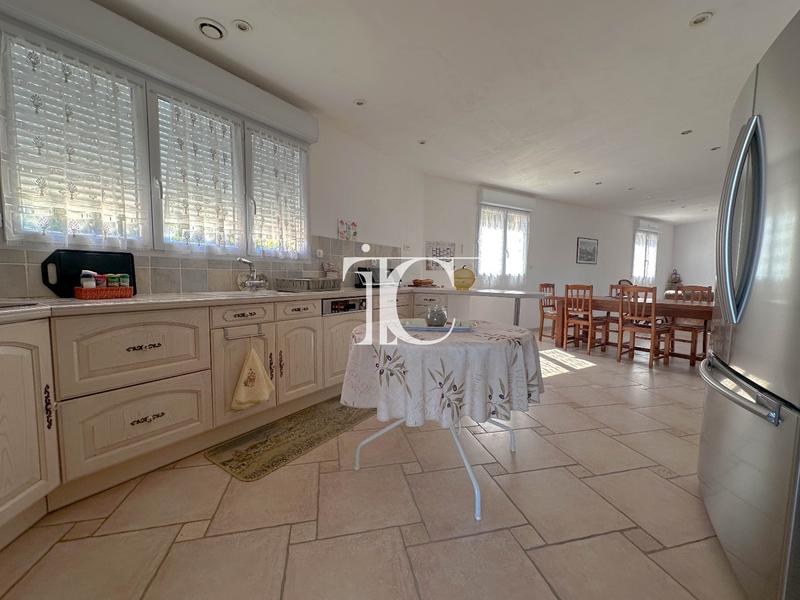 Maison - 121 m² - 5 pièces