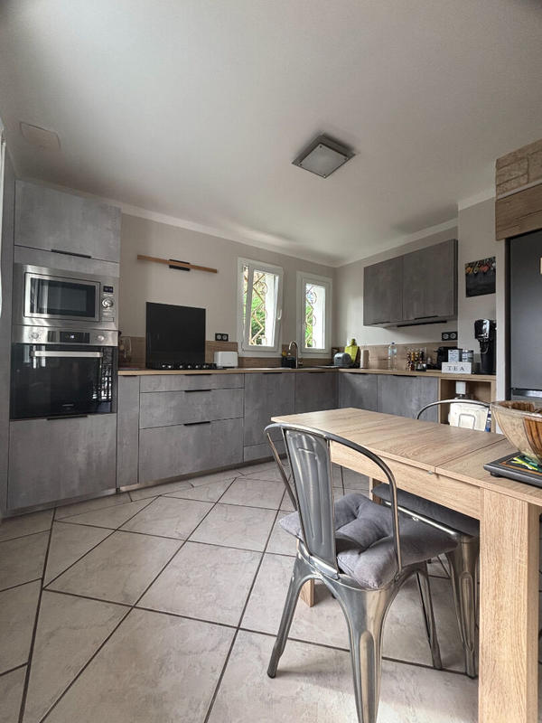 Maison - 80 m² - 5 pièces