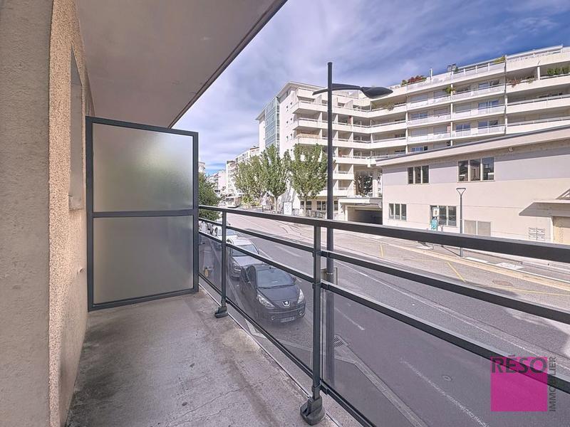 Appartement - 106 m² - 4 pièces