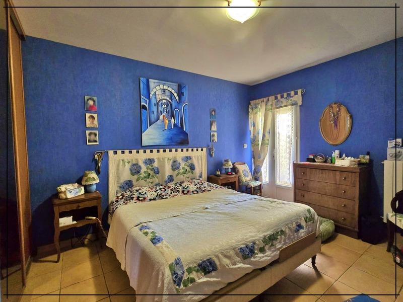 Propriété - 350 m² - 9 pièces