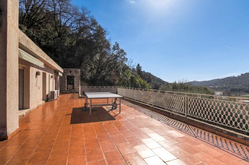 Maison - 193 m² - 5 pièces