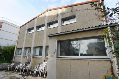 Local commercial - 440 m²