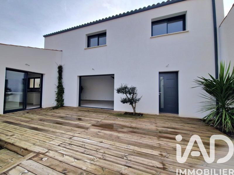 Maison - 142 m² - 5 pièces