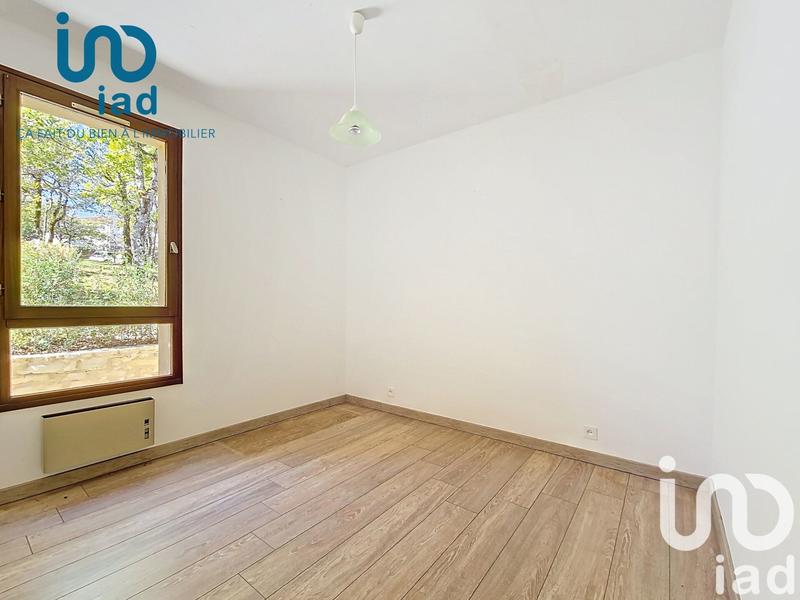 Maison - 201 m² - 7 pièces