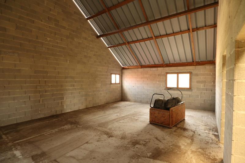 Maison - 395 m² - 16 pièces