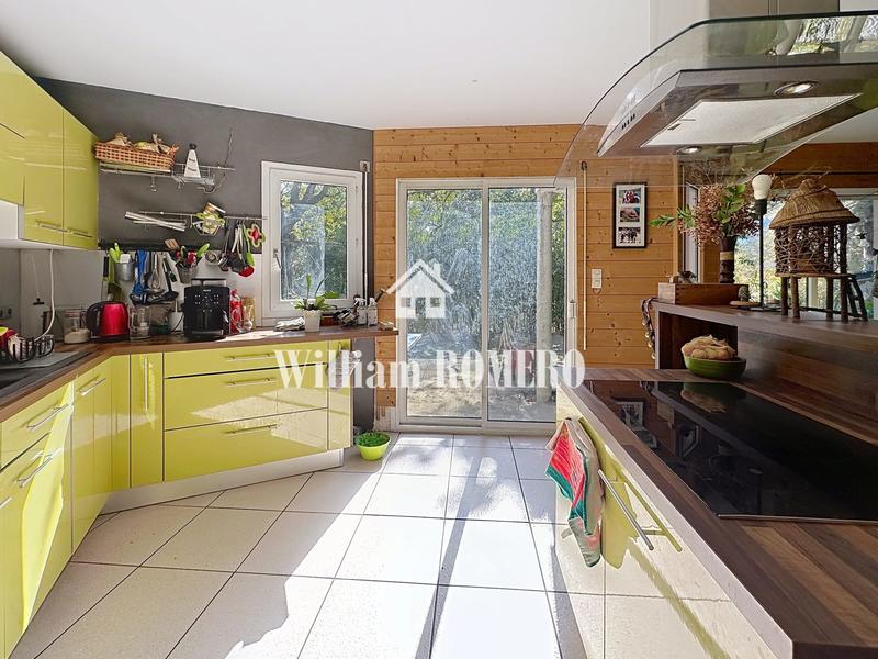 Villa - 236 m² - 7 pièces