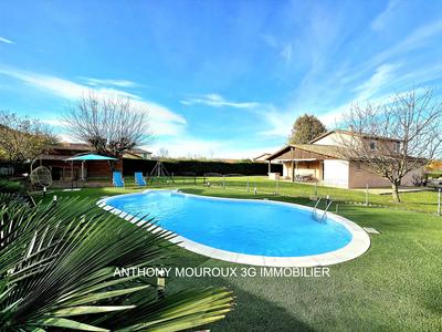 Maison - 166 m² - 7 pièces