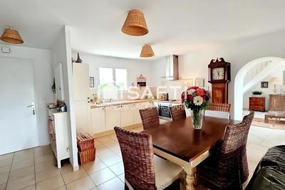 Maison - 110 m² - 5 pièces