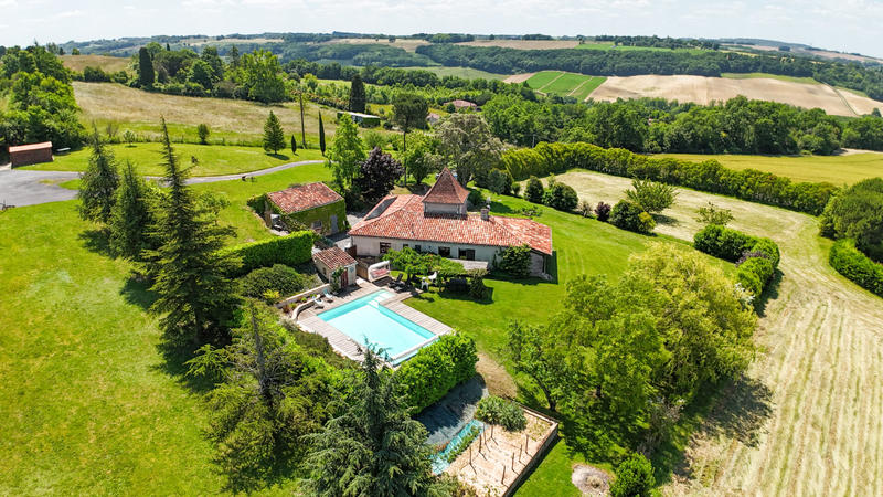 Maison - 160 m² - 6 pièces