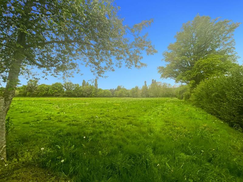 Maison - 250 m² - 10 pièces