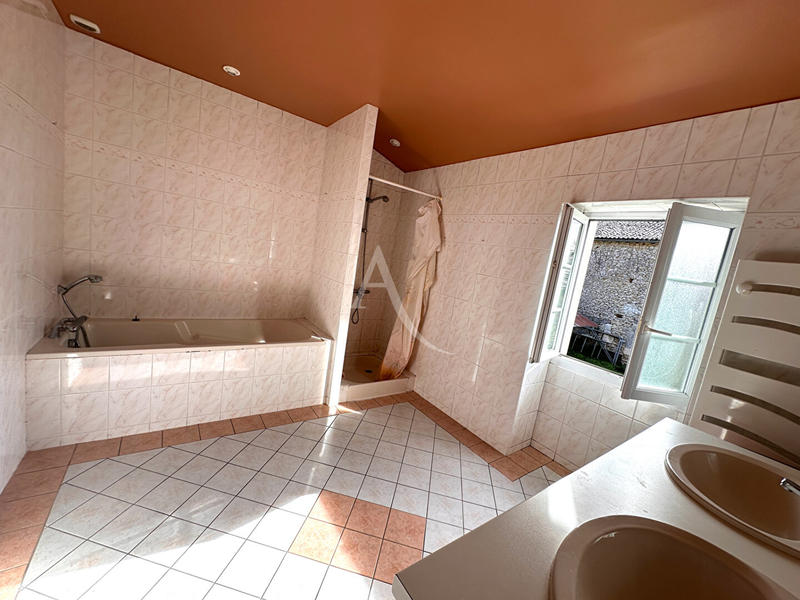 Maison - 144 m² - 6 pièces