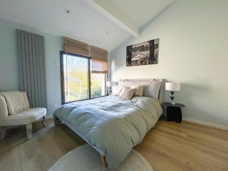 Maison - 170 m² - 6 pièces