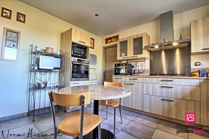 Maison - 195 m² - 6 pièces