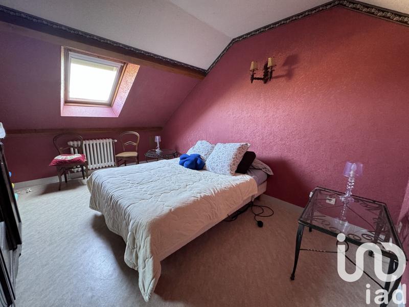 Maison - 254 m² - 9 pièces