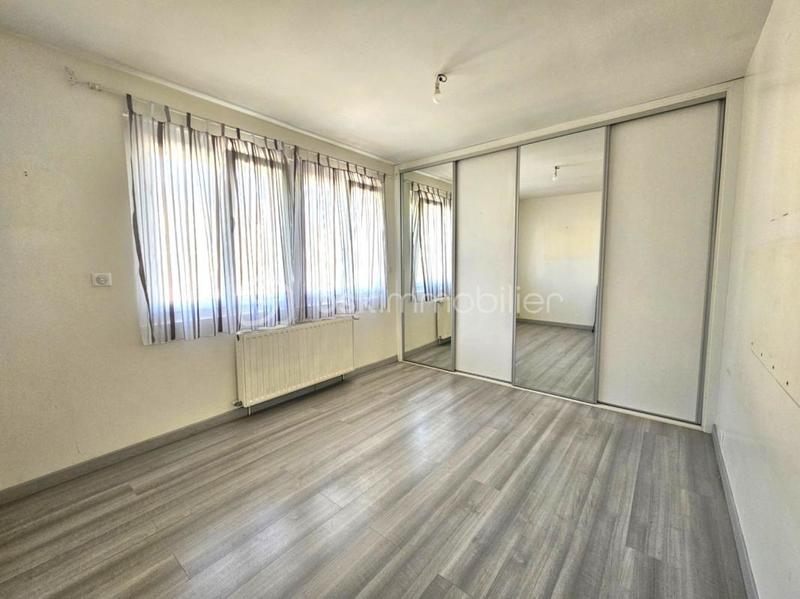 Pavillon - 100 m² - 5 pièces