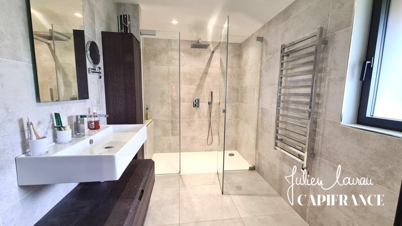 Maison - 185 m² - 6 pièces