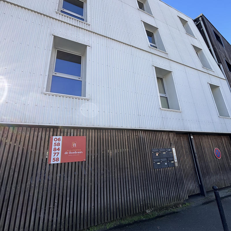 Appartement - 96 m² - 4 pièces