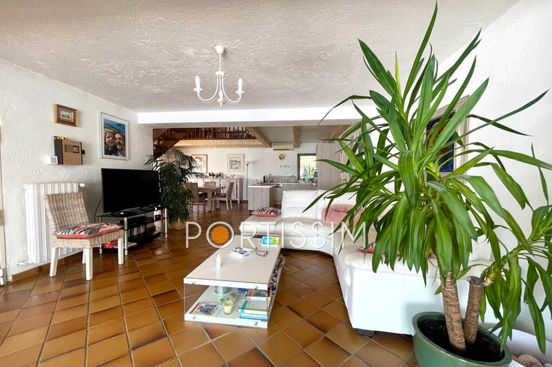 Maison - 149 m² - 6 pièces