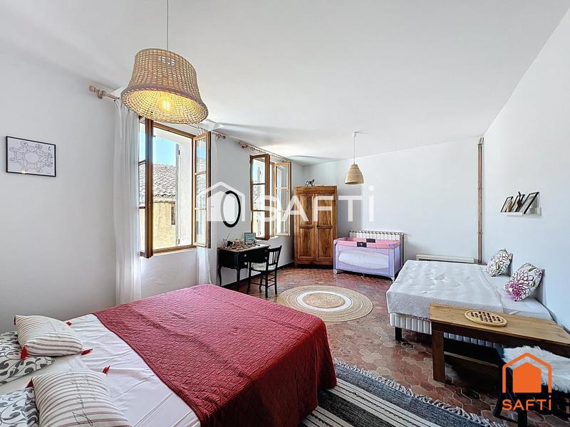 Maison de village - 155 m² - 8 pièces