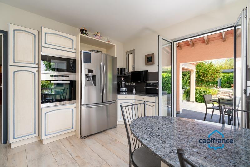 Villa - 169 m² - 8 pièces