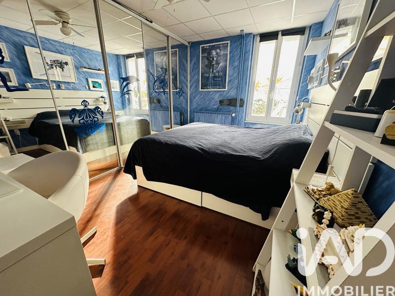 Maison - 368 m² - 15 pièces