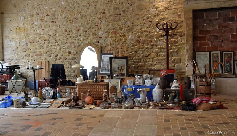 Marché aux fleurs, vide-greniers et artisanat