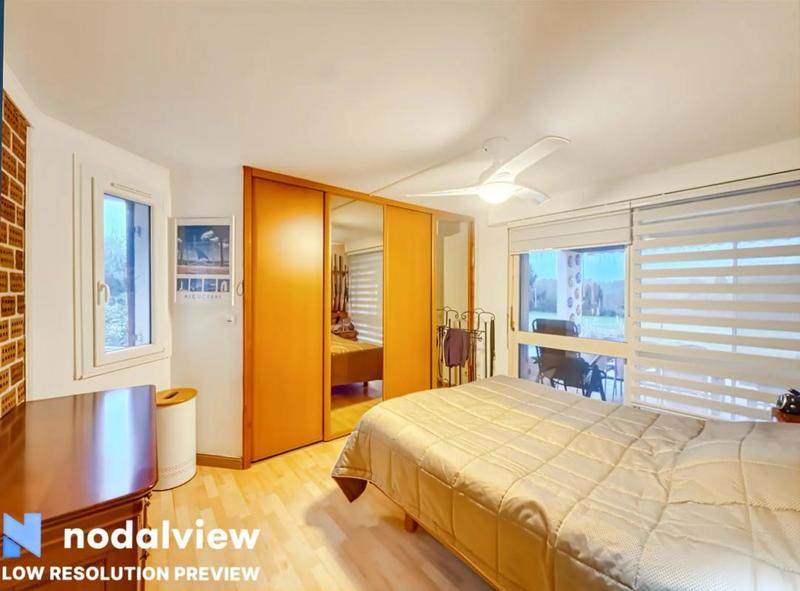 Maison - 220 m² - 6 pièces