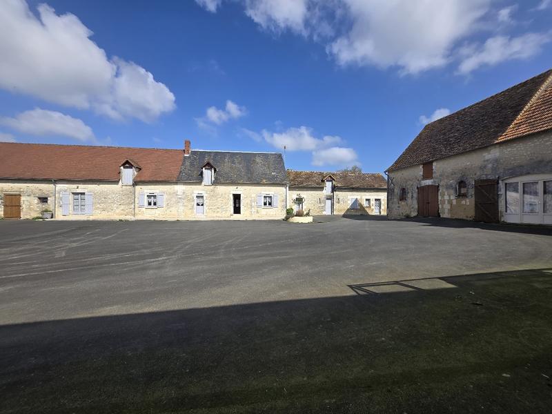 Maison - 160 m² - 8 pièces