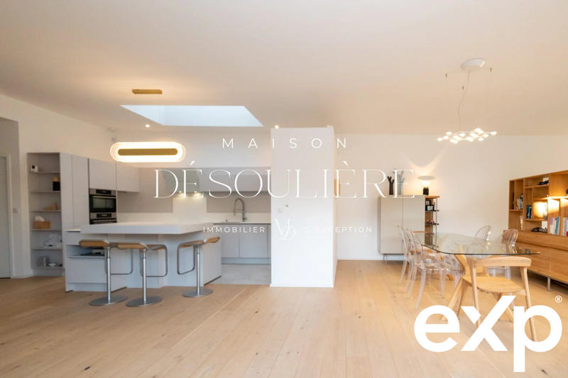 Villa - 220 m² - 7 pièces