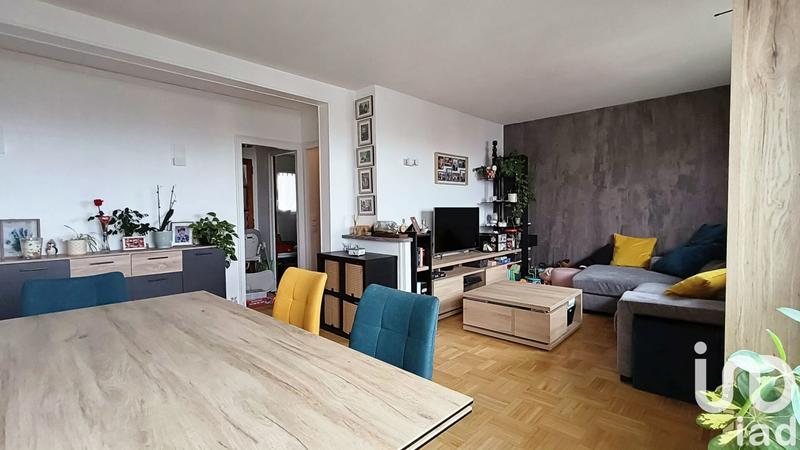 Appartement - 95 m² - 5 pièces
