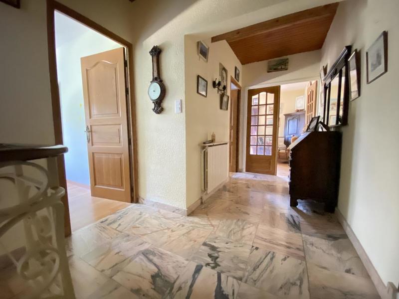 Villa - 203 m² - 8 pièces