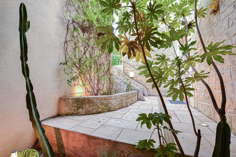 Villa - 207 m² - 5 pièces